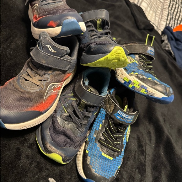 👟 Bundle: 3 Pairs of Boys’ Play Sneakers – Size 12. Saucony, Sketchers, NB - Picture 2 of 13